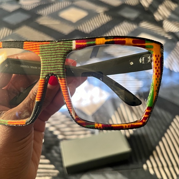 Kente cloth fashion glasses - Picture 5 of 5
